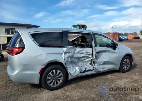 2024 Chrysler Pacifica Hybrid Select from USA, damaged, VIN 2C4RC1S71RR166741